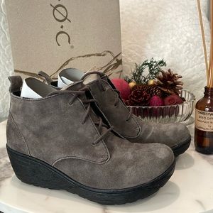 Woman Shoes BOC Born Concept Naydeen Grey Suede Booties 7M, Platform/Comfort